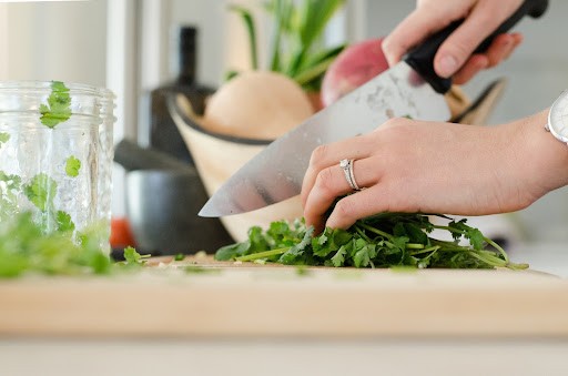 Get a Healthy Dinner on the Table in a Snap With These Meal Prep Shortcuts